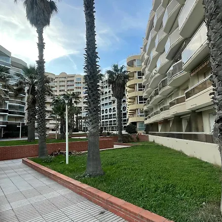 Apartment Moderne Climatise En Bord De A Canet, Animaux Admis, Parking Inclus - Fr-1-732-93 *