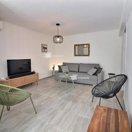 Apartment Moderne Climatise En Bord De A Canet, Animaux Admis, Parking Inclus - Fr-1-732-93