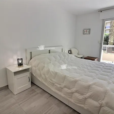 Moderne Climatise En Bord De A Canet, Animaux Admis, Parking Inclus - Fr-1-732-93